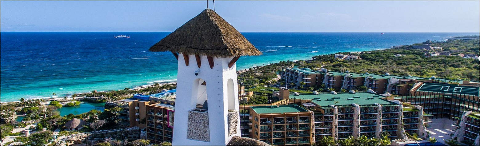 Mexico destination wedding setting in Cancún · Riviera Maya